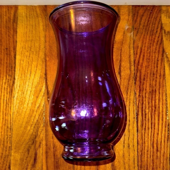 Beautiful glass hand blown purple vase. 9”by 4”. - Picture 3 of 4